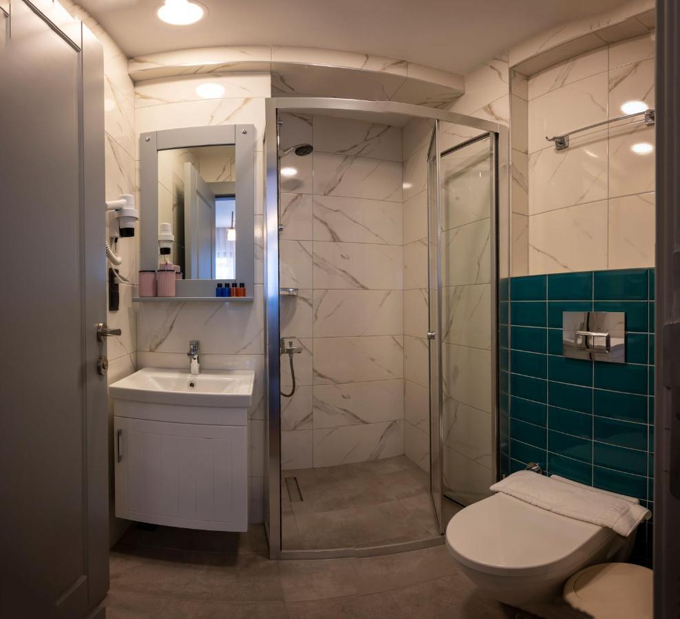 Lynda Hotel Истанбул Екстериор снимка
